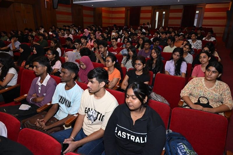 New student cohort at the HSNC Master Induction Series