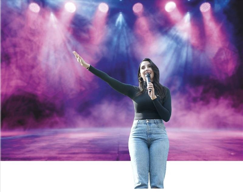 Nora at a KRMU stage event